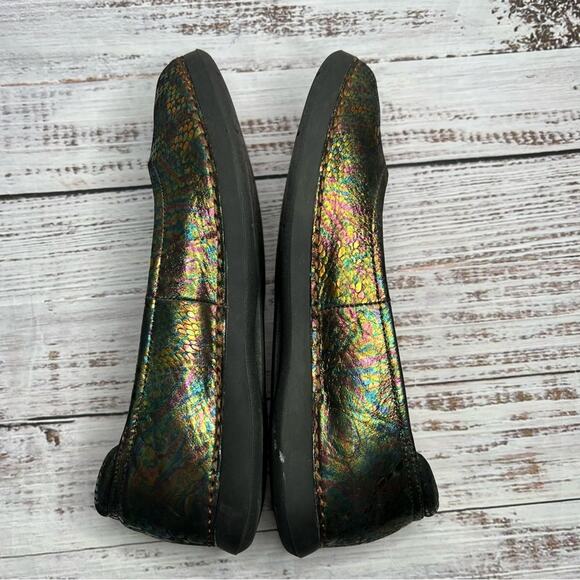 Alegria Petal Thrones Ballet Flats Size 8.5 Multicolor Oil Slick Snake Print - Picture 3 of 12